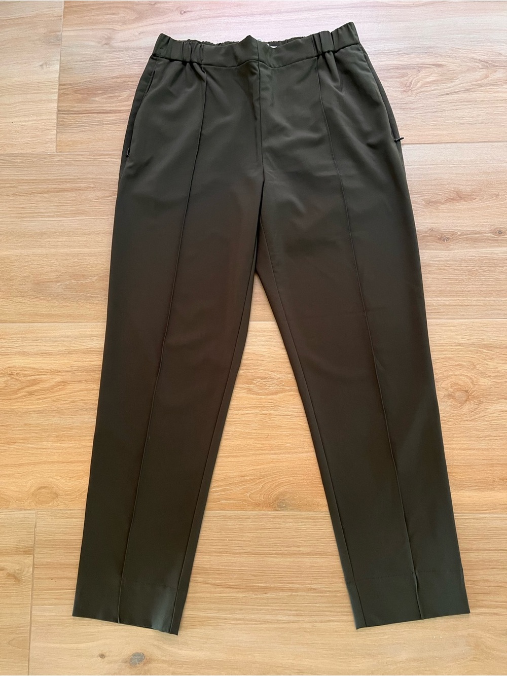 M.M. Lafleur Colby OrigamiTech Travel Pants Olive Green Elastic Waist Size 4